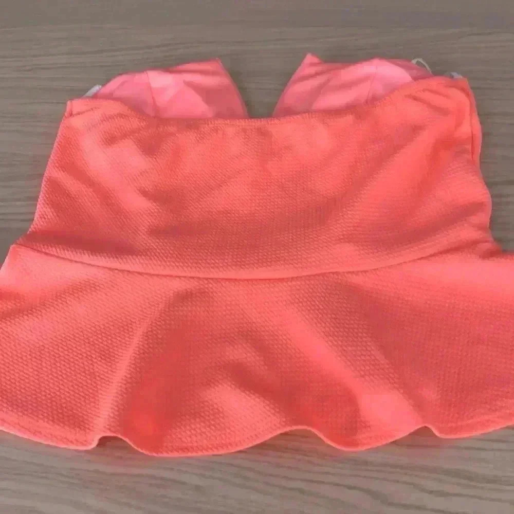 🆕Celine Plus Size Neon Tube Textured Peplum Ruffle Hem Top 3X🆕 - Picture 3 of 4